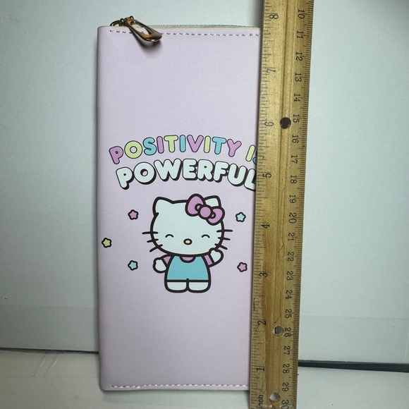 Hello Kitty Positivity Wallet - Picture 3 of 7